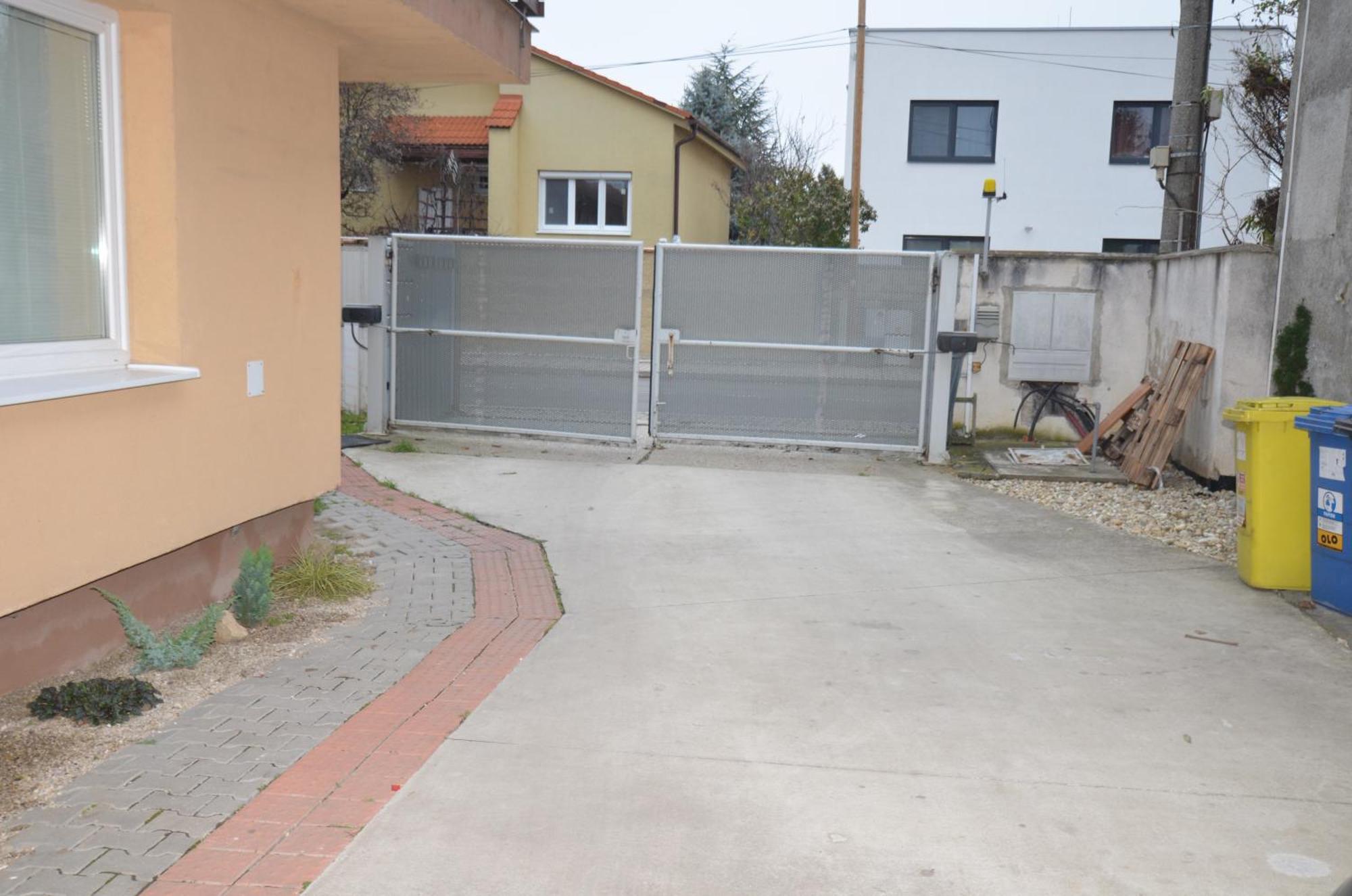 Cutie Apartment Bratislava Exterior foto