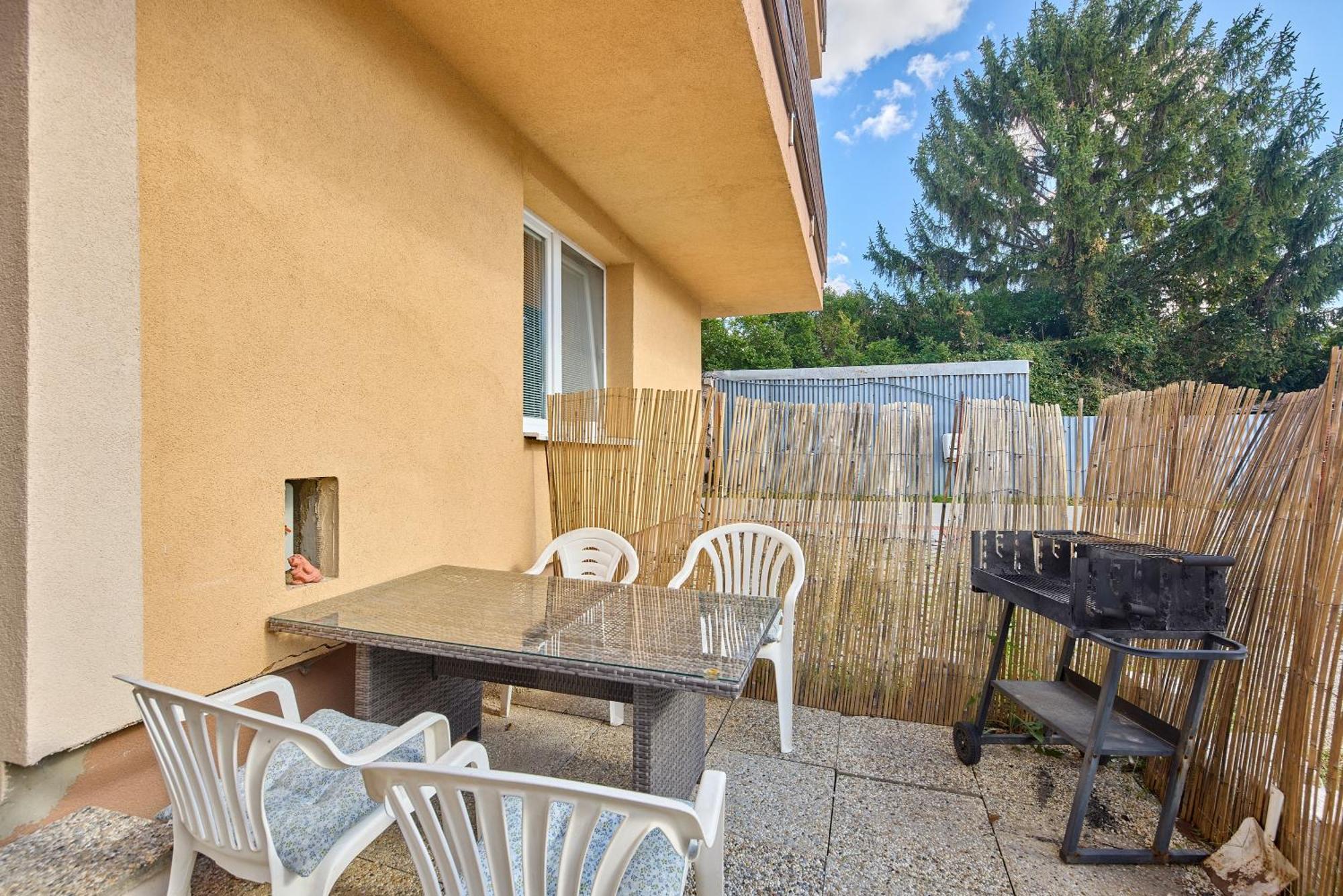 Cutie Apartment Bratislava Exterior foto