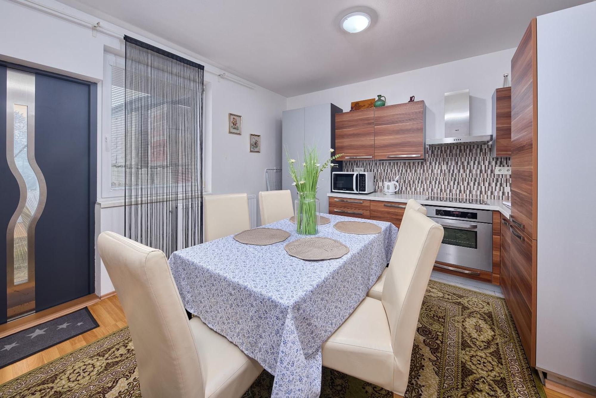 Cutie Apartment Bratislava Exterior foto